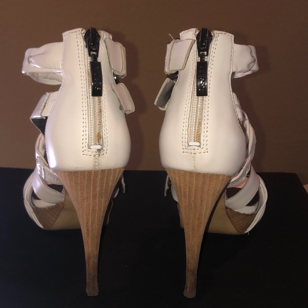 Guess High Heels - Picture 4 of 7